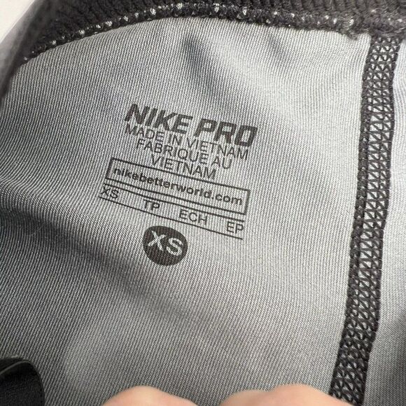 Nike Pro Women's Compression Snake Print Leggings Black/Grey XS - Picture 4 of 5